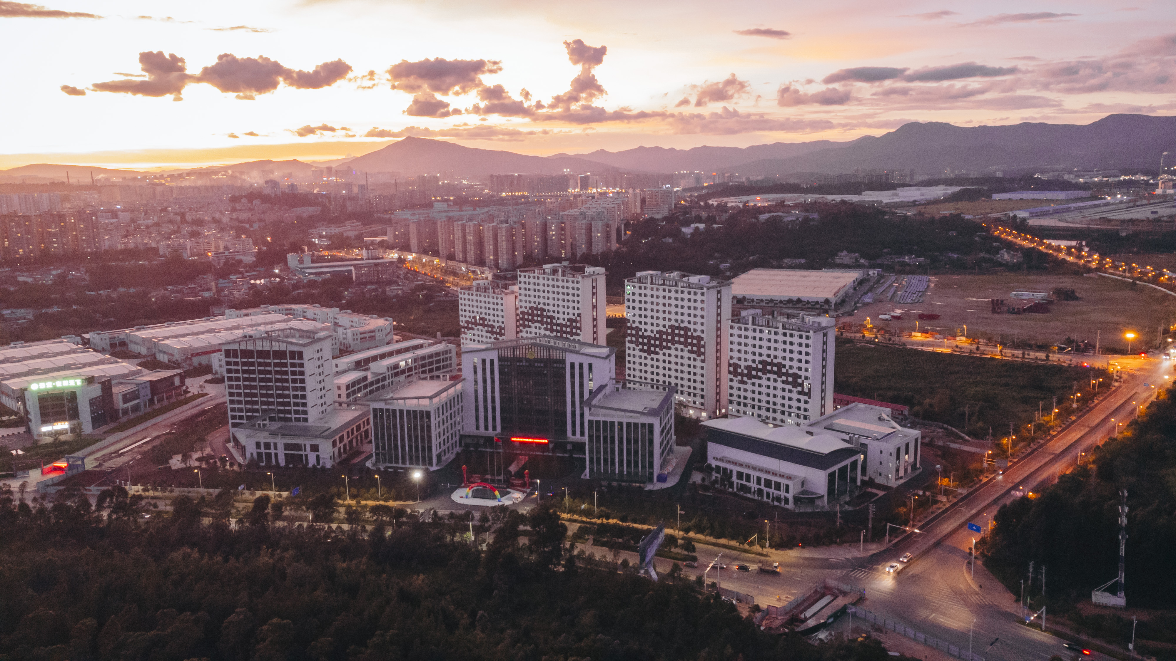 喜迎118周年校庆|1904—2022年，我们必将砥砺前行，谱写光辉灿烂的篇章