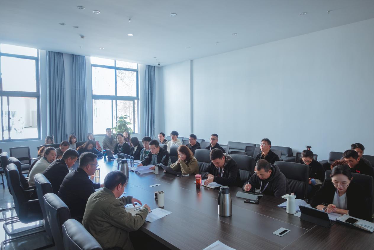 云安产业学院召开关于学校2022年教学工作研讨会精神传达暨学院专业群建设工作研讨会