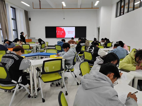云安产业学院2022级心理委员心理技能理论考核圆满完成