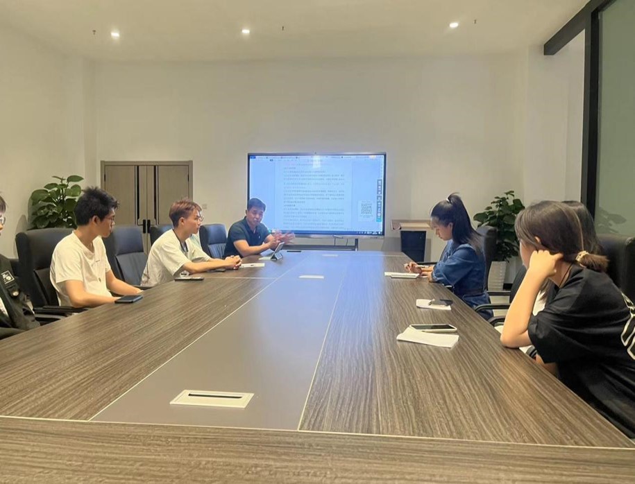 加强食品安全监管，保障“舌尖上的安全” ——云安产业学院后勤保障与服务中心开展食品安全监管专题培训活动