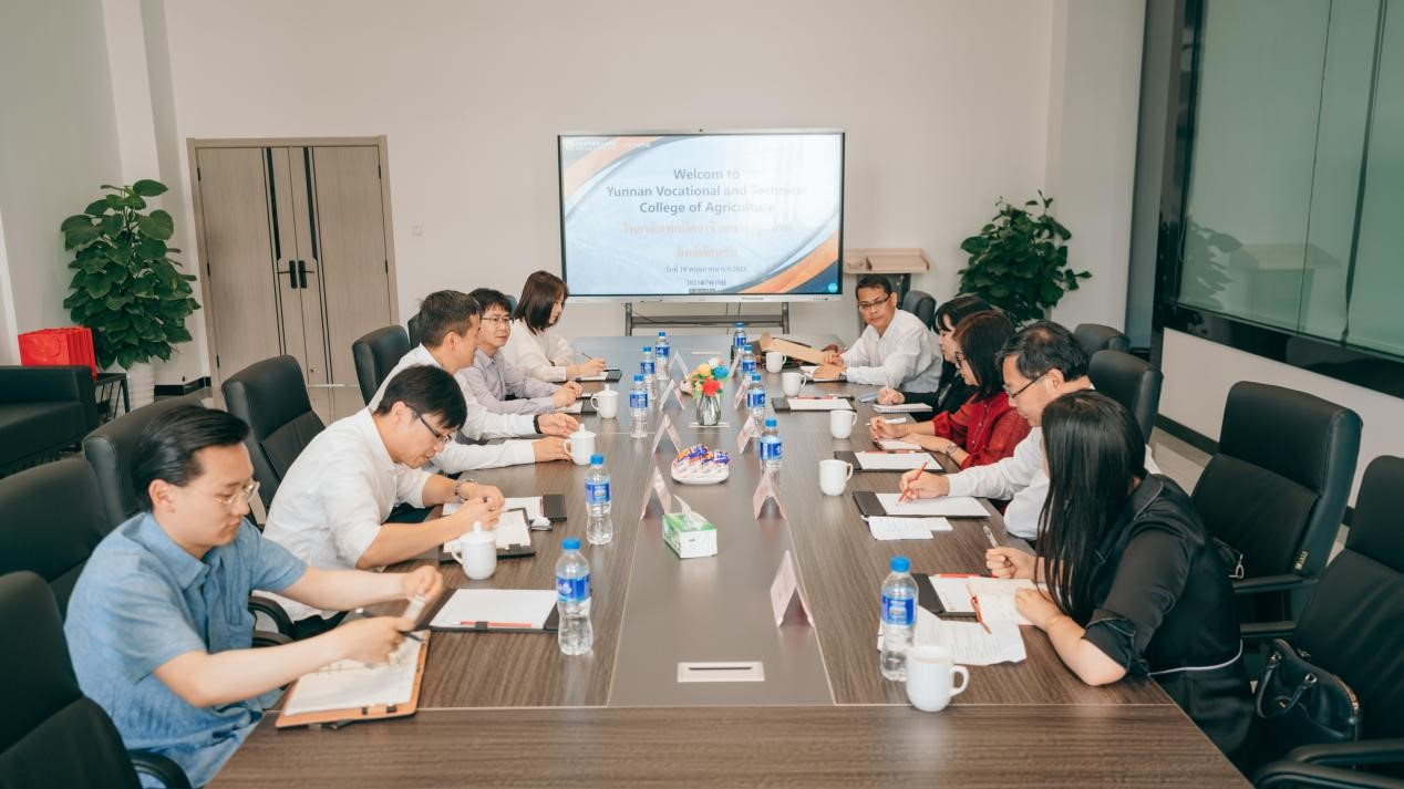泰国国际高等教育科研创新合作司驱动局及教育同行到安宁校区参观访问