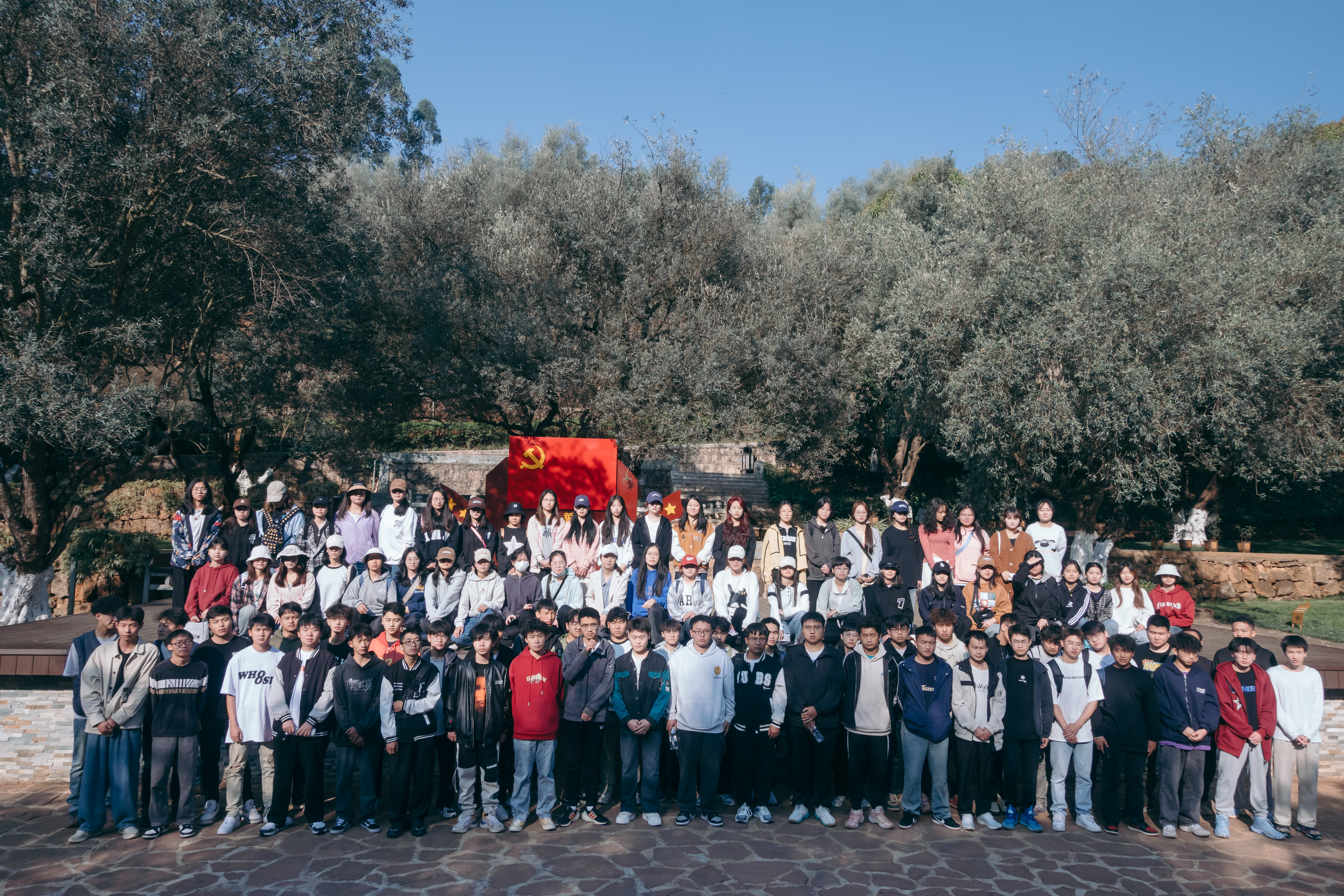 云安产业学院林业技术专业至海口林场开展专业认知实习现场教学活动