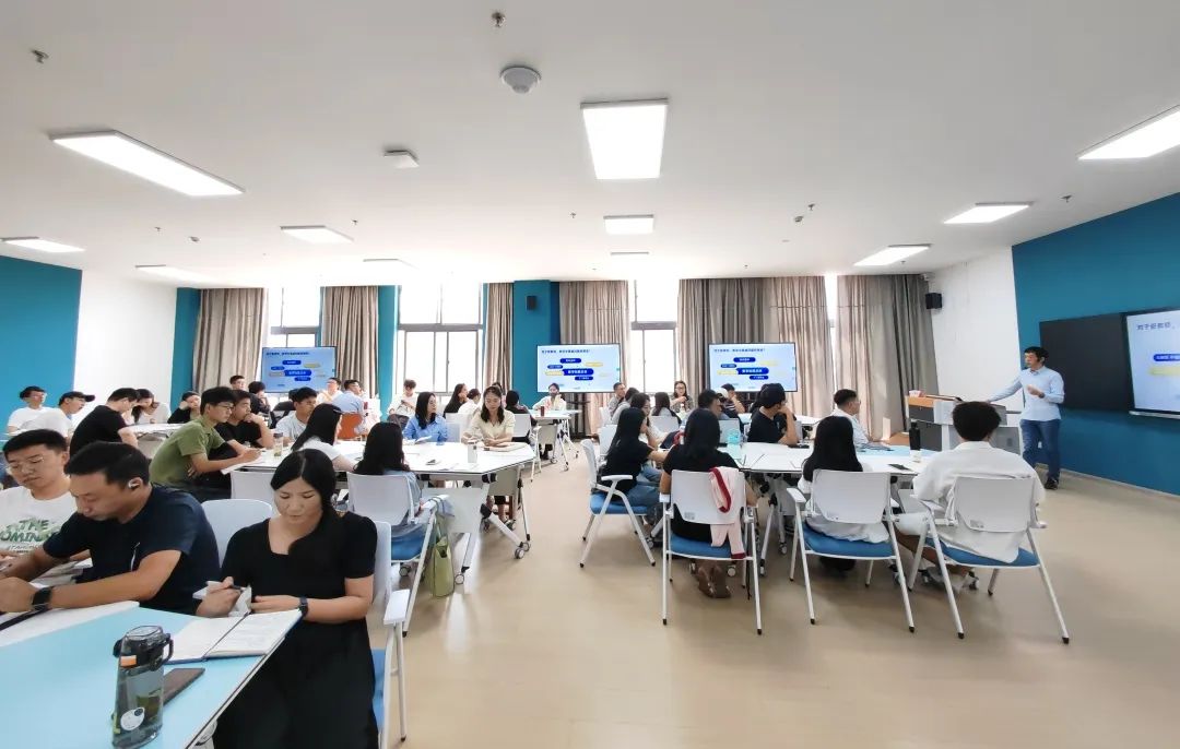 【新教师岗前培训】——为新教师点亮教学规范与信息化明灯