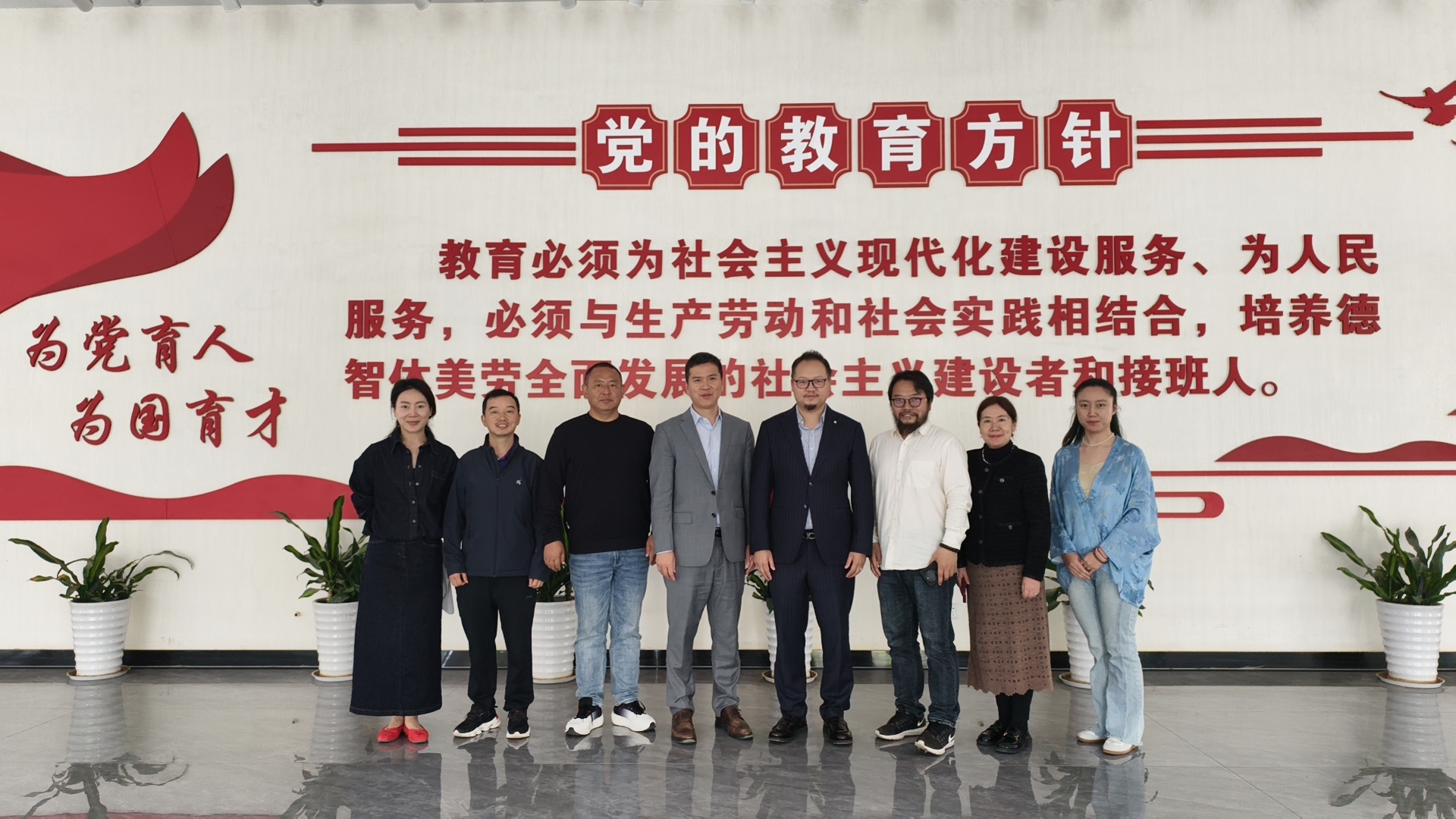 深化产教融合·共育咖啡人才——温星、王家强、张程铭一行莅临云南农业职业技术学院云安产业学院共探咖啡产教融合新路径